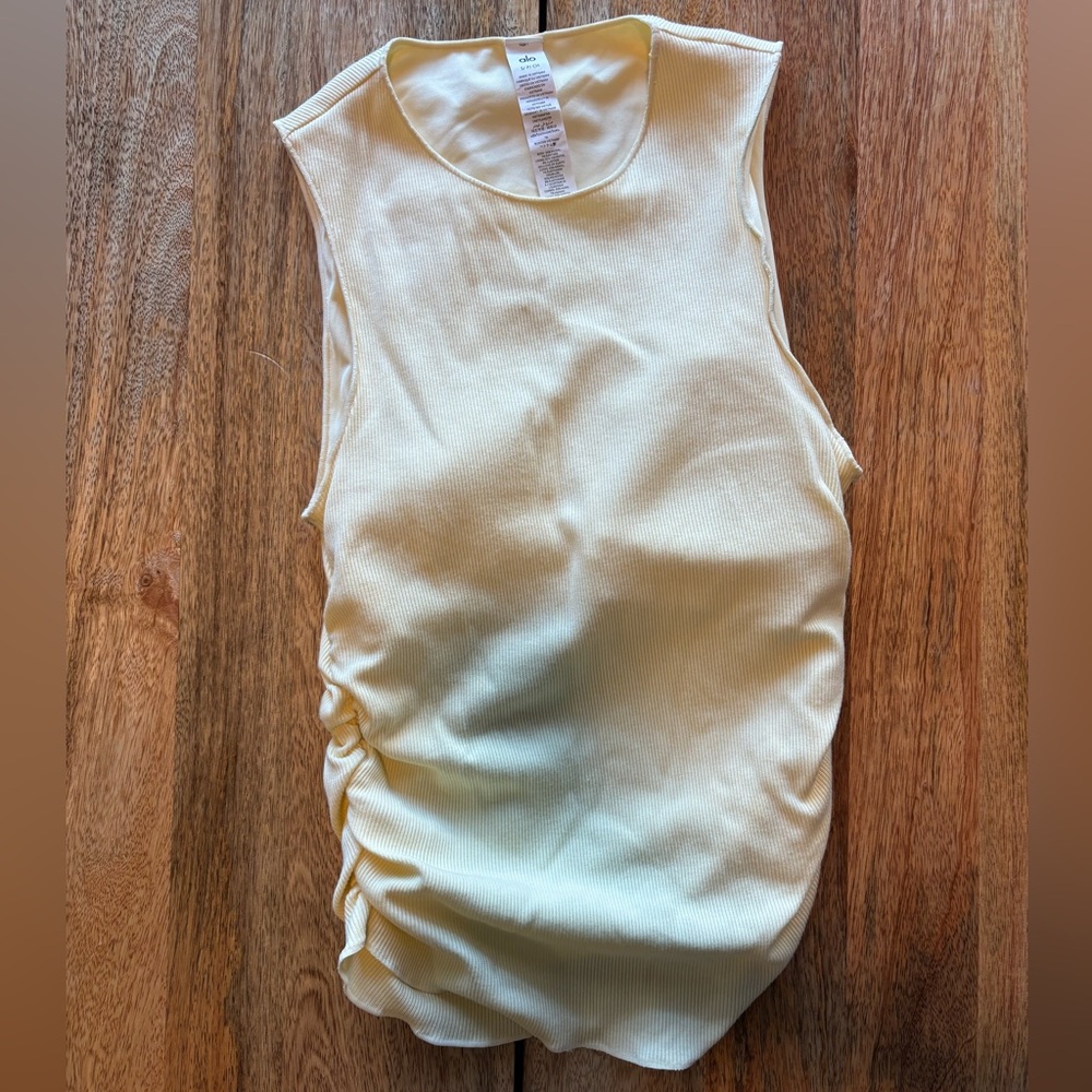 Alo Ribbed En Pointe Tank